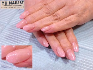 ラメの粒子は大きめです