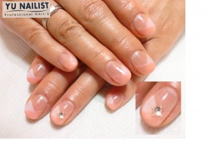 ストーンもシンプルめに…