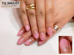 穴抜きのメタルパーツです