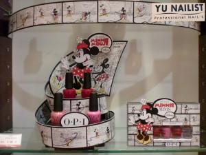 特別限定エディション「ミニーマウス　バイ　オーピーアイ」